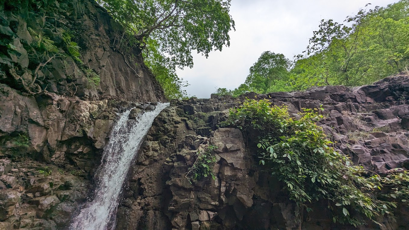 One-Day Trek to JunaPani Waterfall